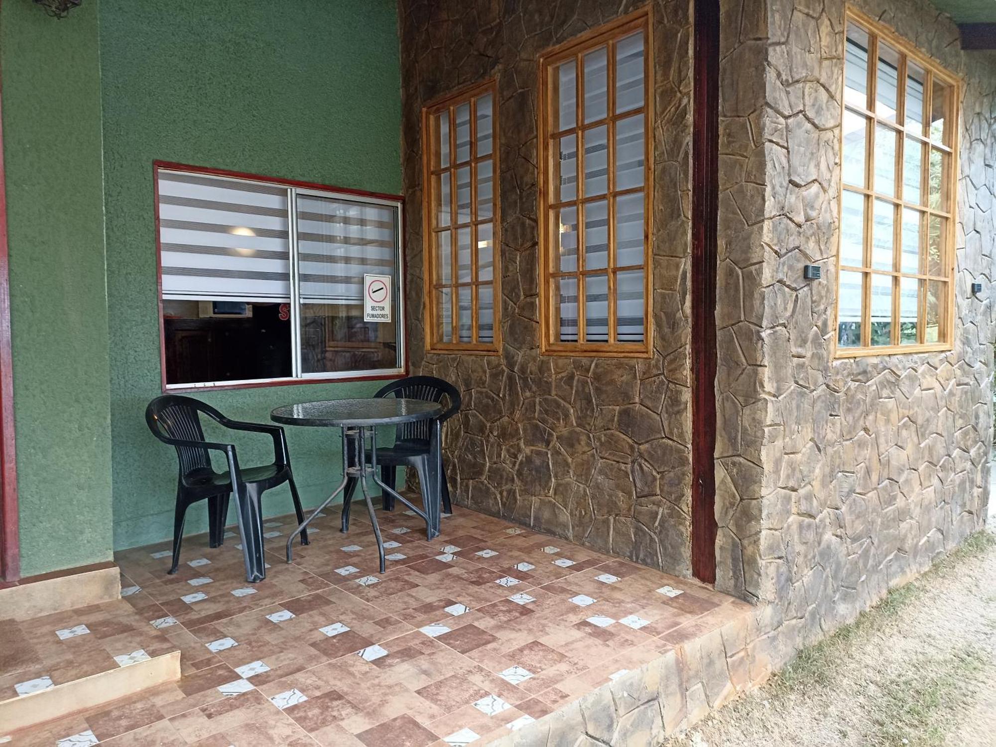 El Algarrobo Exterior foto